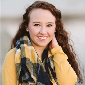 Meet your Posher, Julia